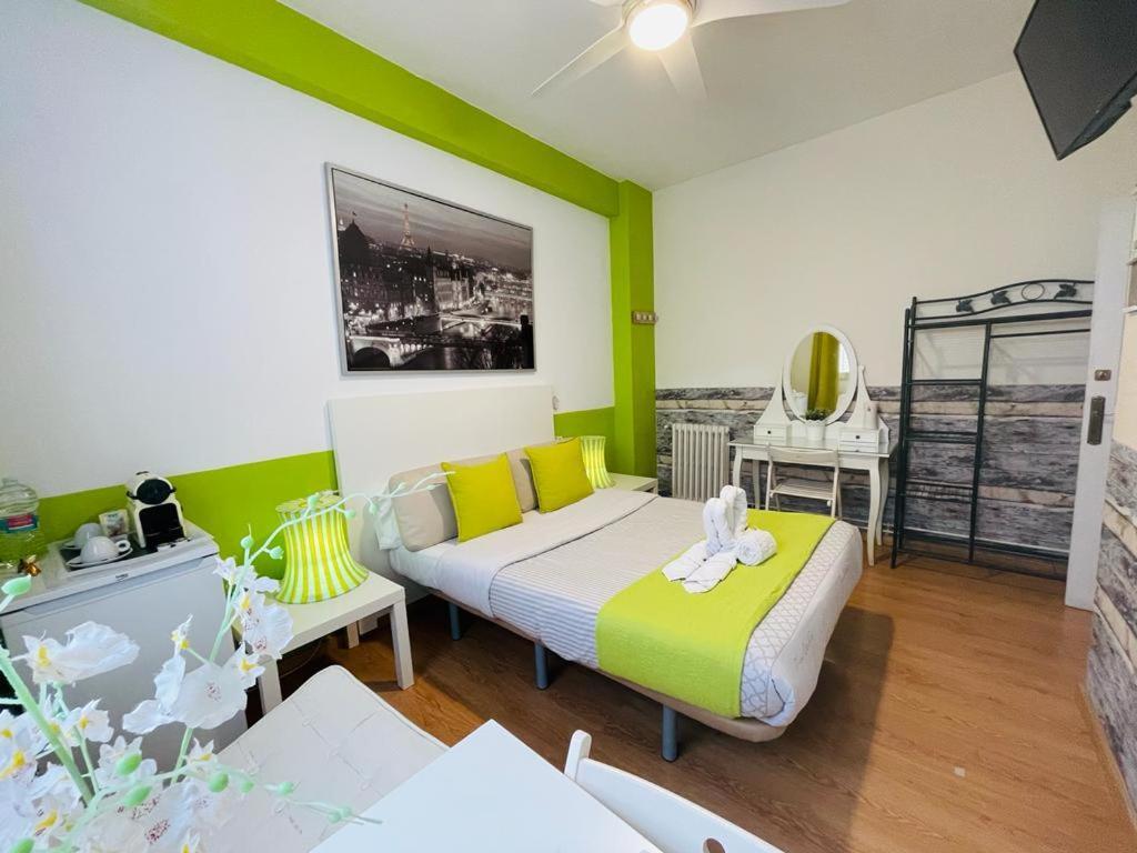 Valencia Suits You: Adults-Only Centro Historico with Auto Check-In Exterior photo